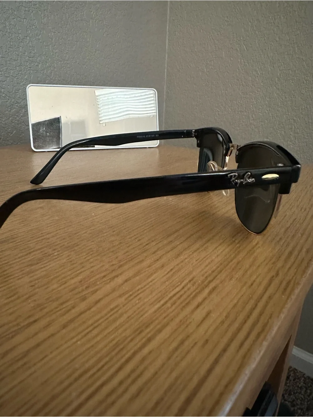 Ray-Ban 3016 Clubmaster  Sunglass